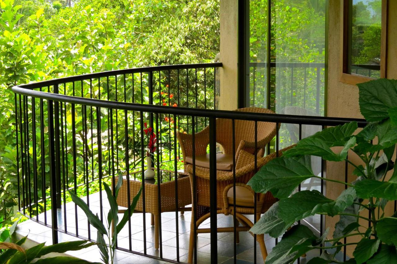 Hotel Poetree Thekkady Exterior foto