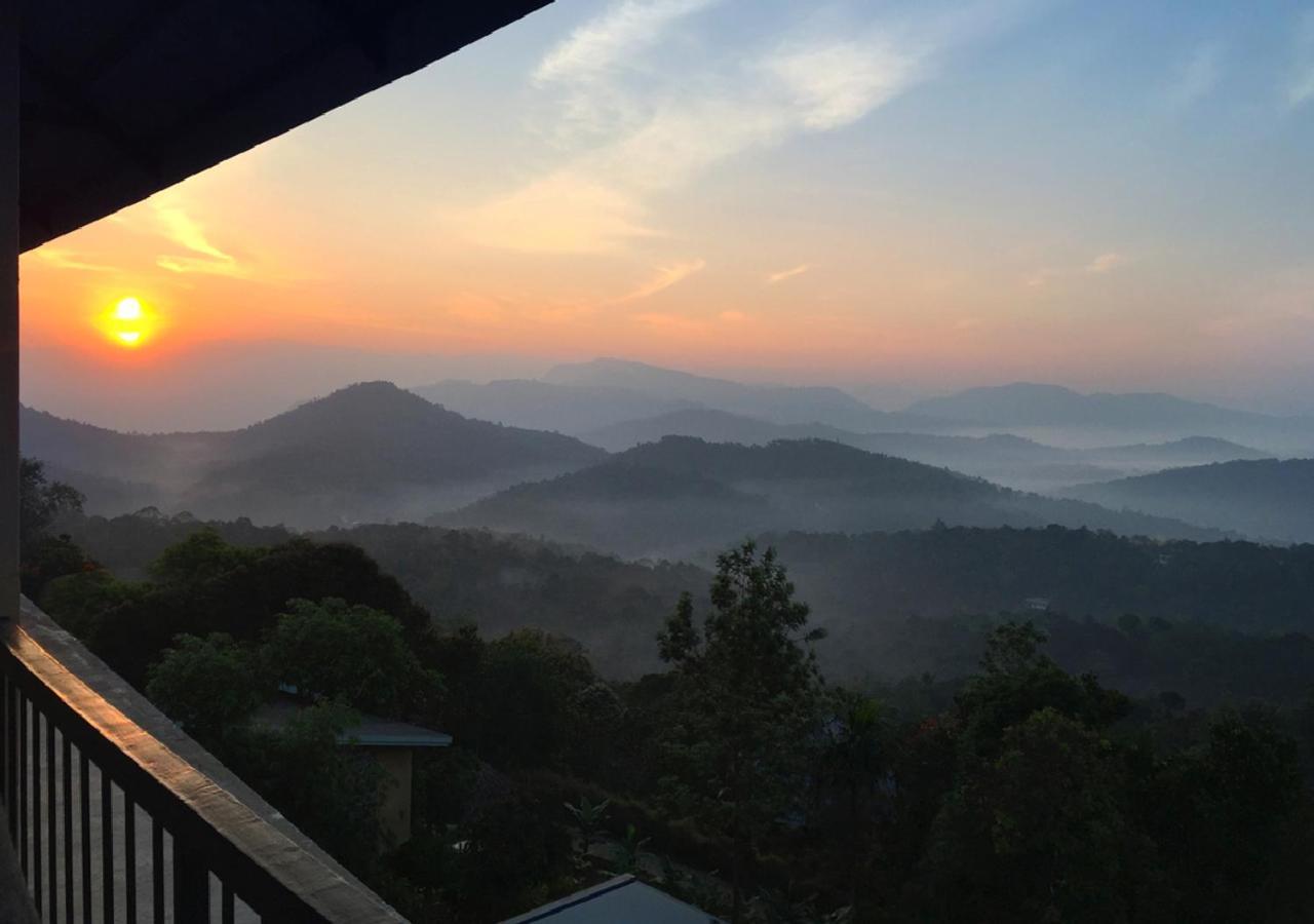 Hotel Poetree Thekkady Exterior foto